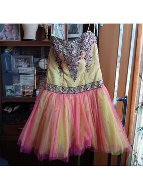 Tiffany Designs sz 12 Vintage Dress Strapless Beaded Fairy Ribbon Back Sequined